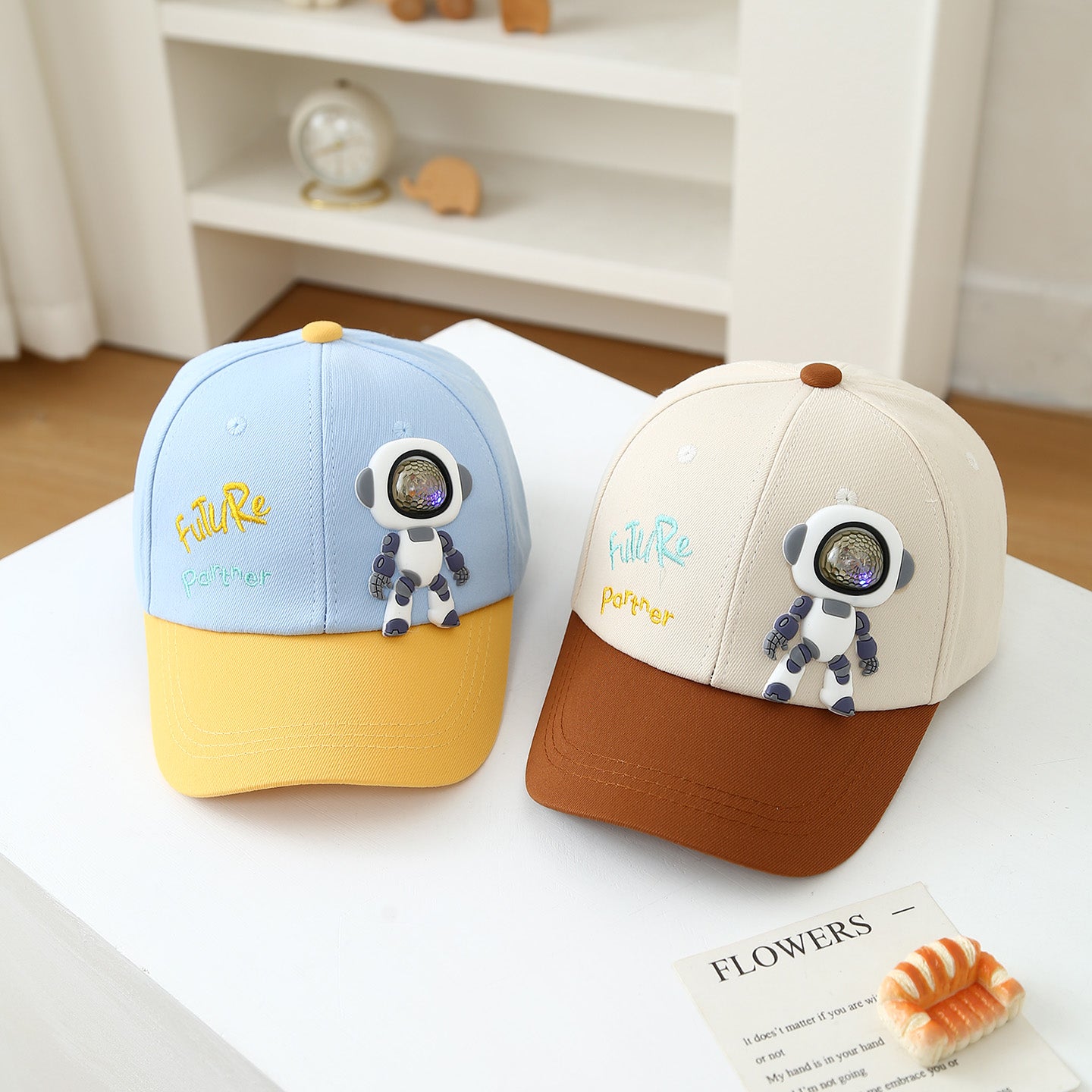 Summer Cute Cartoon Space Robot Chapeau bébé pour enfants pour la protection du soleil extérieur et le quotidien S
