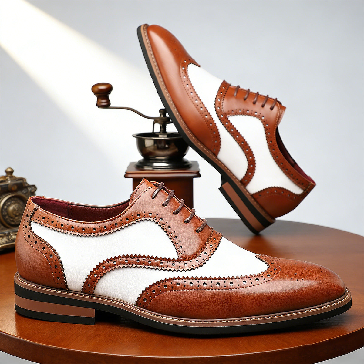 Chaussures polyvalentes pour hommes en dentelle pointue