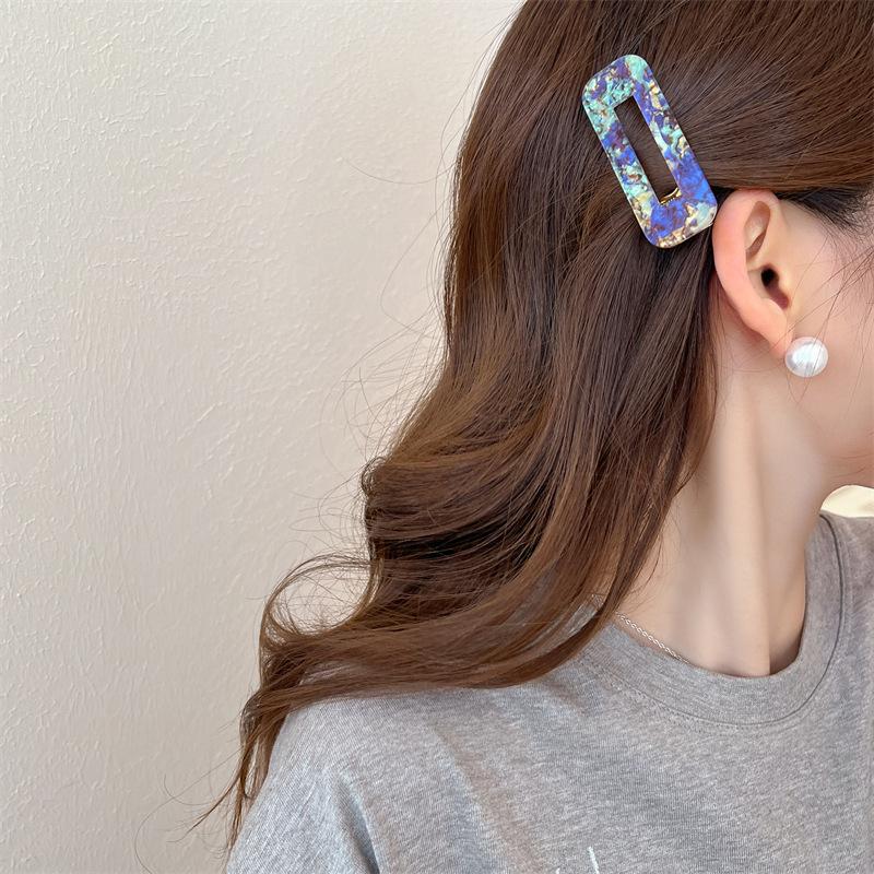 Clip latéral simple Clip à cheveux sur Internet