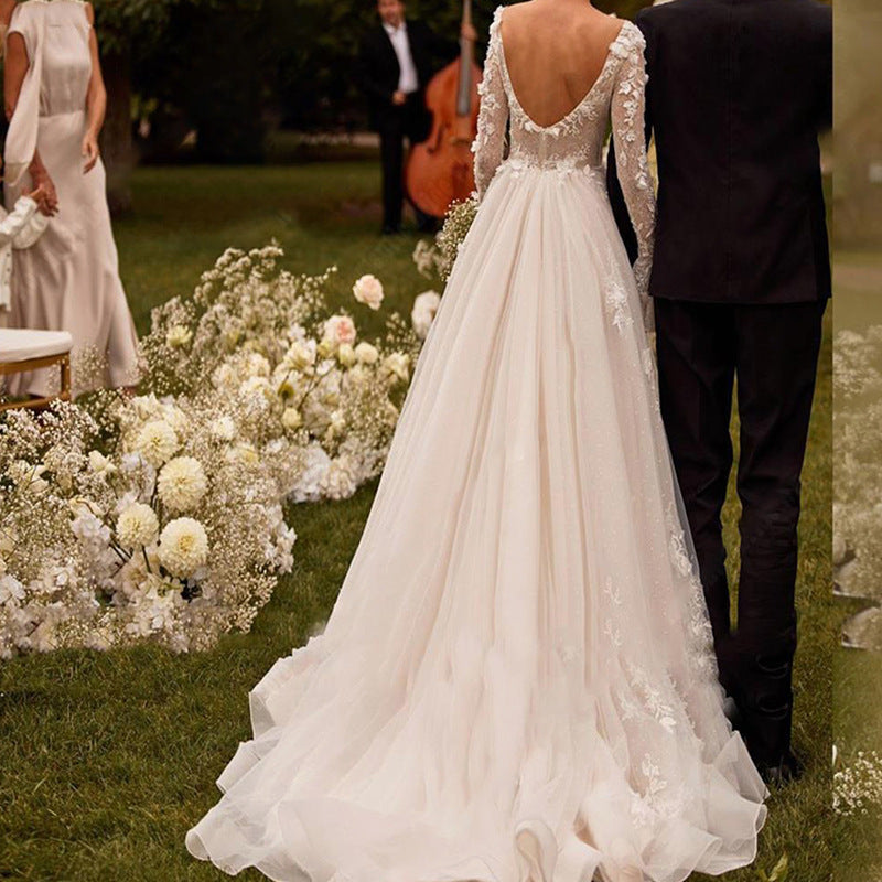Sexy See-through Mariage manches longues Brodé Deep V robe de mariée puffy