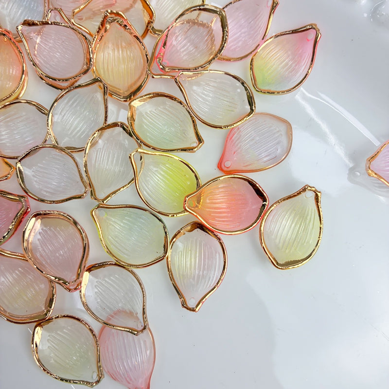 Charms de feuille en acrylique translucide à deux tons