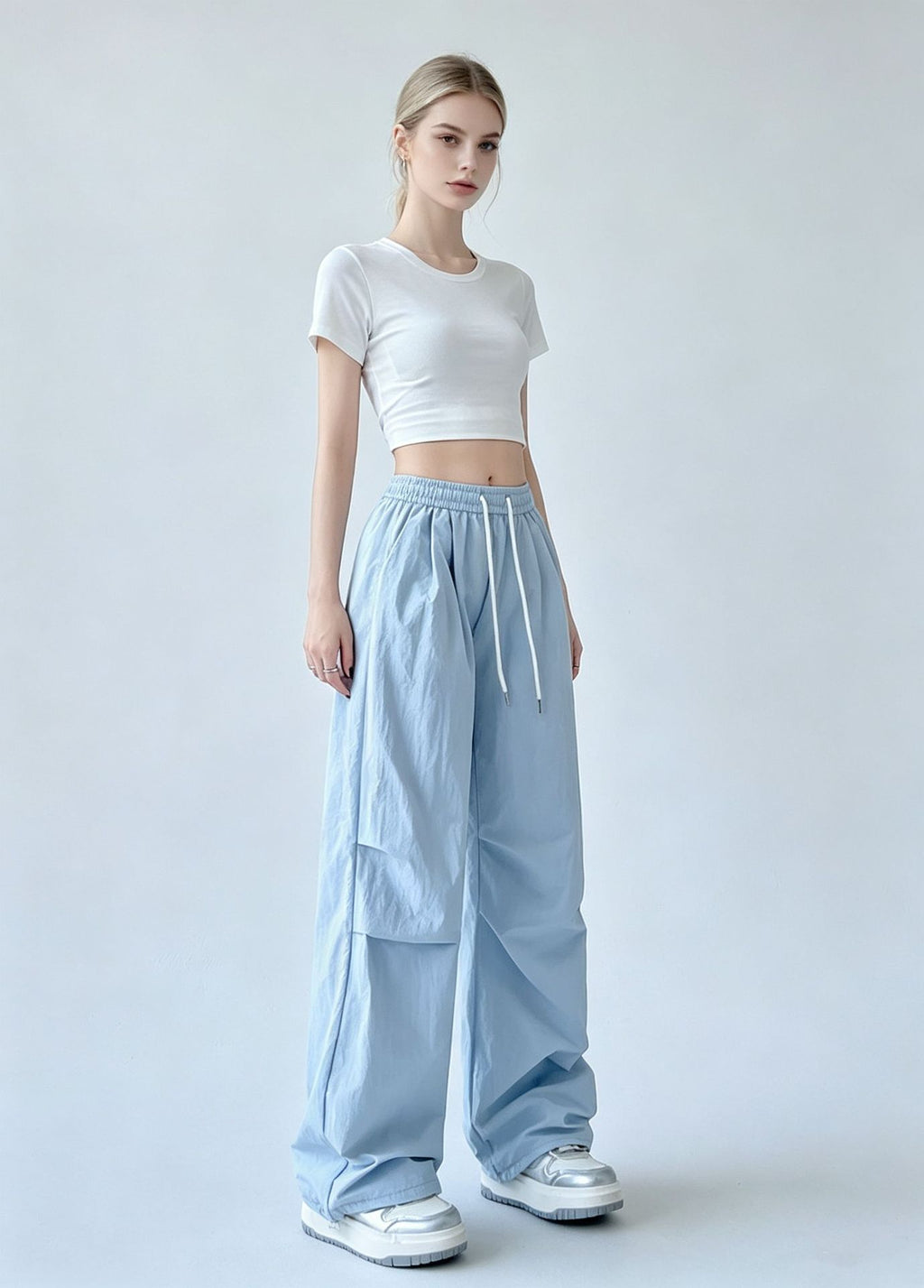 Pantalon de Paratrooper Wide-Leg à séchage rapide pour les femmes avec une taille élastique et un cordon de chargement