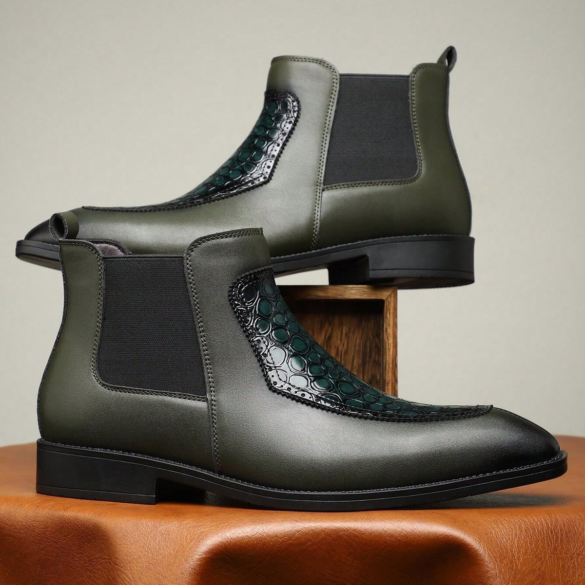 Business Casual mi-haut rétro hommes pointu versatile Martin Bottes