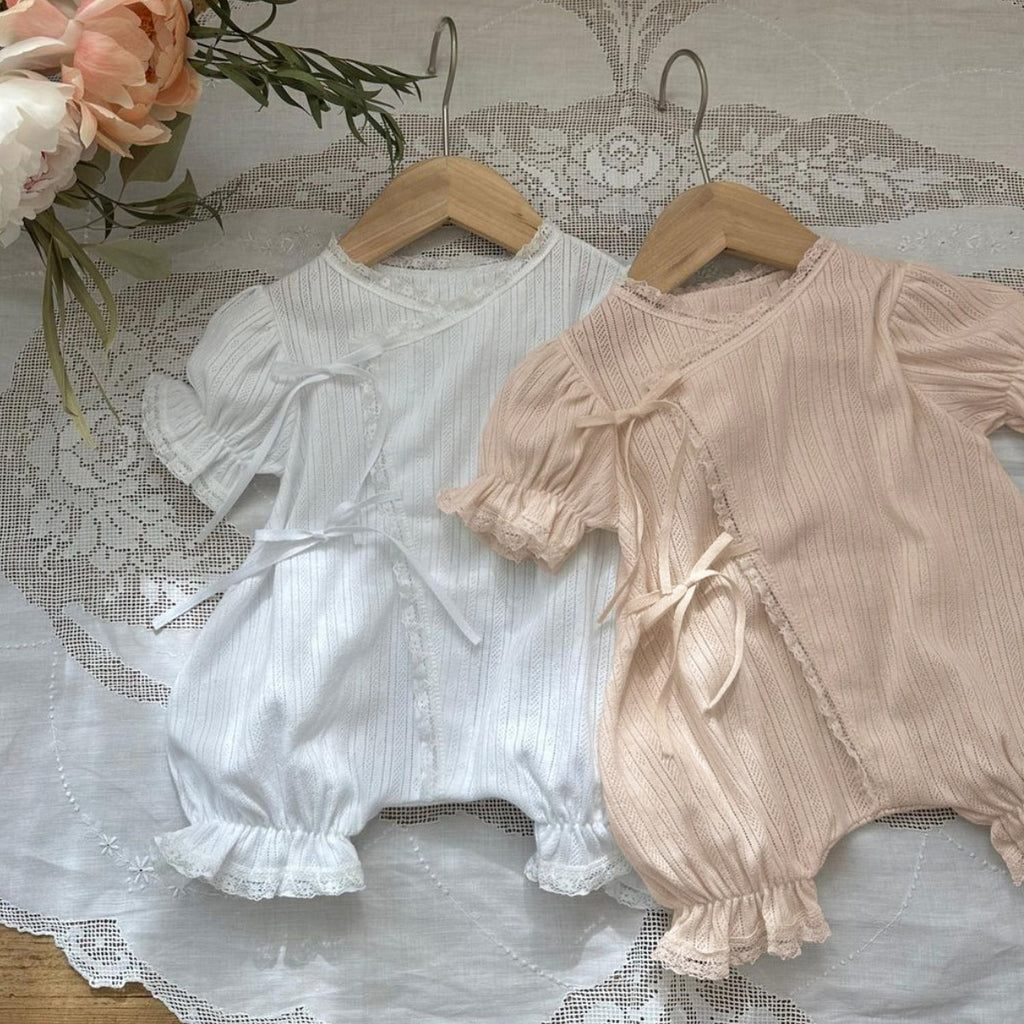 Vêtements d'été pour bébés Classe A Rompeur de dentelle à mailles creuses