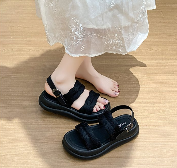 Sandales d'été 1 pour les femmes