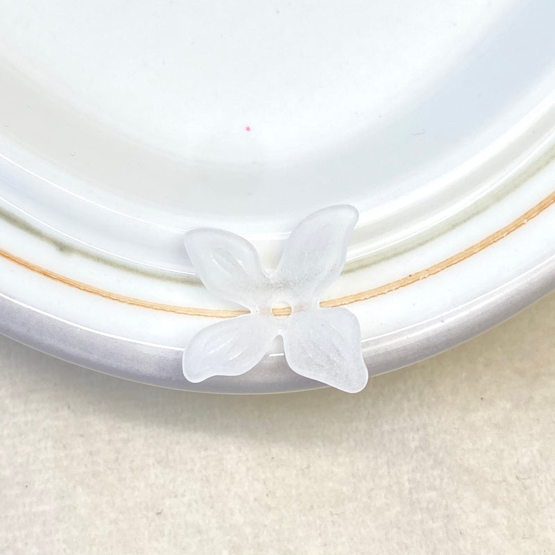 Perles de fleurs acryliques 4-Petal givrées