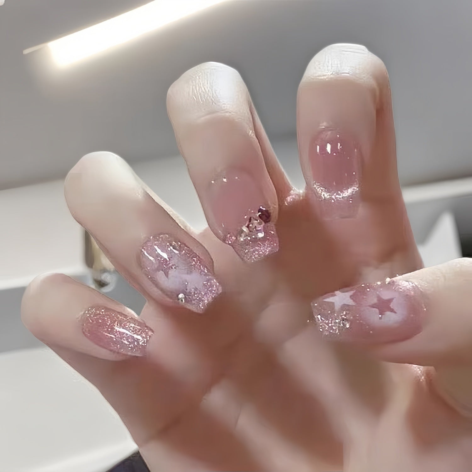 Conseils pré-amovibles pour faux ongles