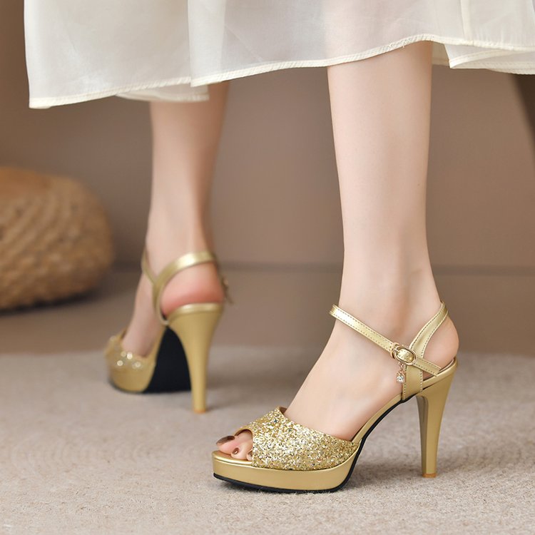Talons hauts pour femmes