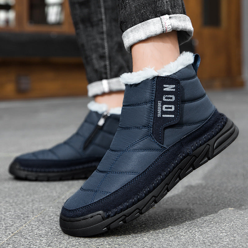 Bottes de coton antidérapantes avec une chaude