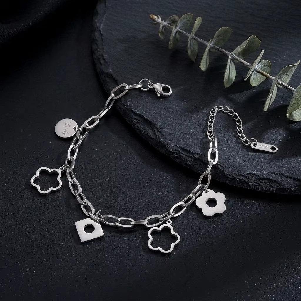 Femmes Multi Bracelet de Charme Fleur de Clover Hollow chanceux gravé Tag Paperclip Chaîne Or Si