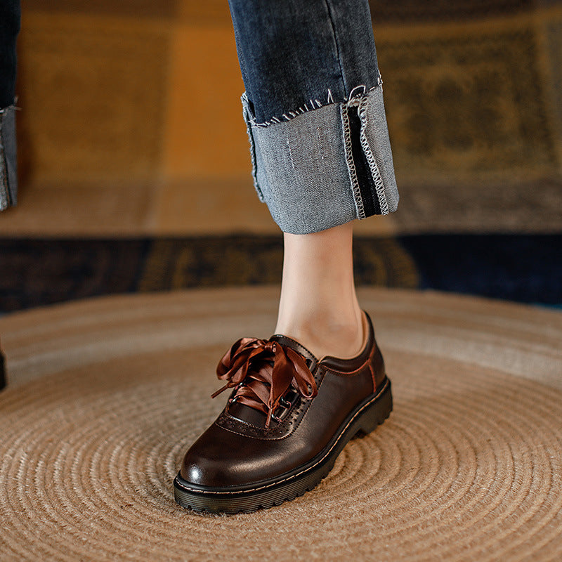 Femmes Rétro en soie Dentelle-Up Chunky-Heel Pompes