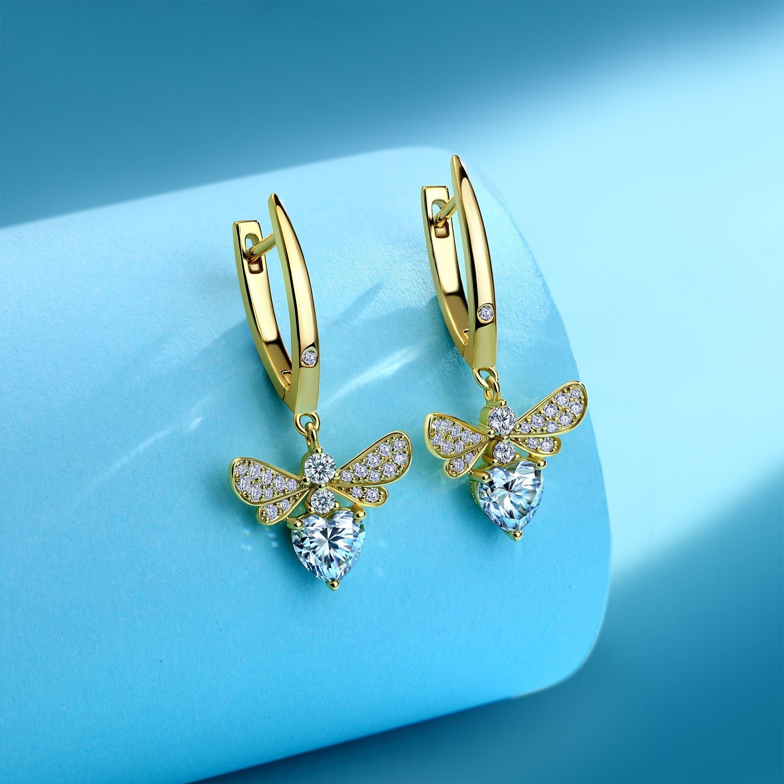 S925 Boucles d'oreilles en argent sterling Coeur Moissanite Wing