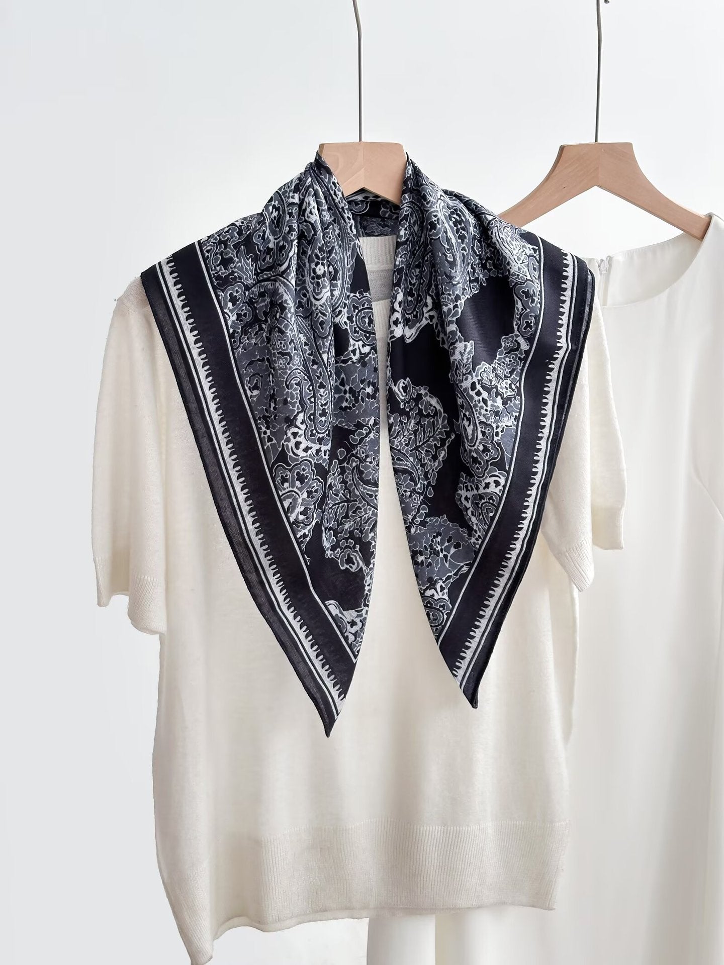 Echarpe de soie haut de gamme vintage pour femmes