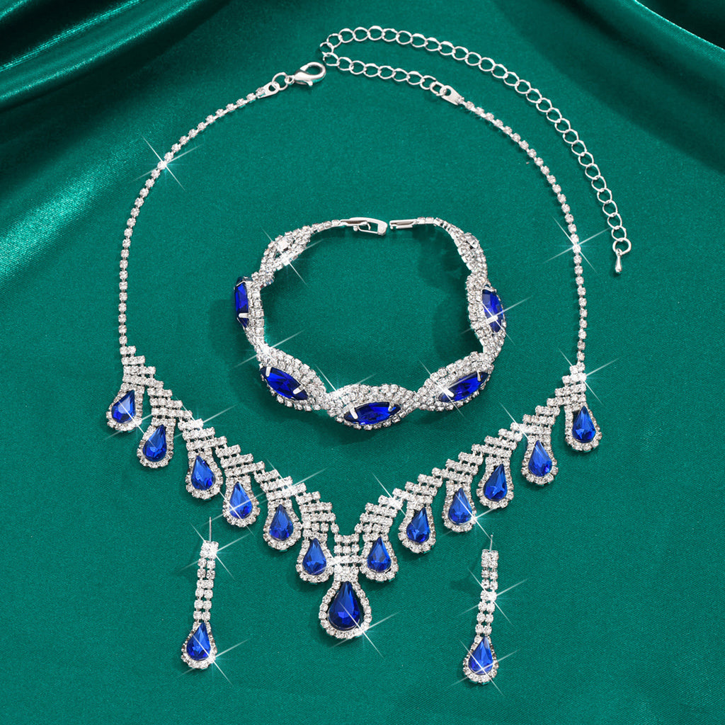 Style Collier de la goutte d'eau de diamant complet