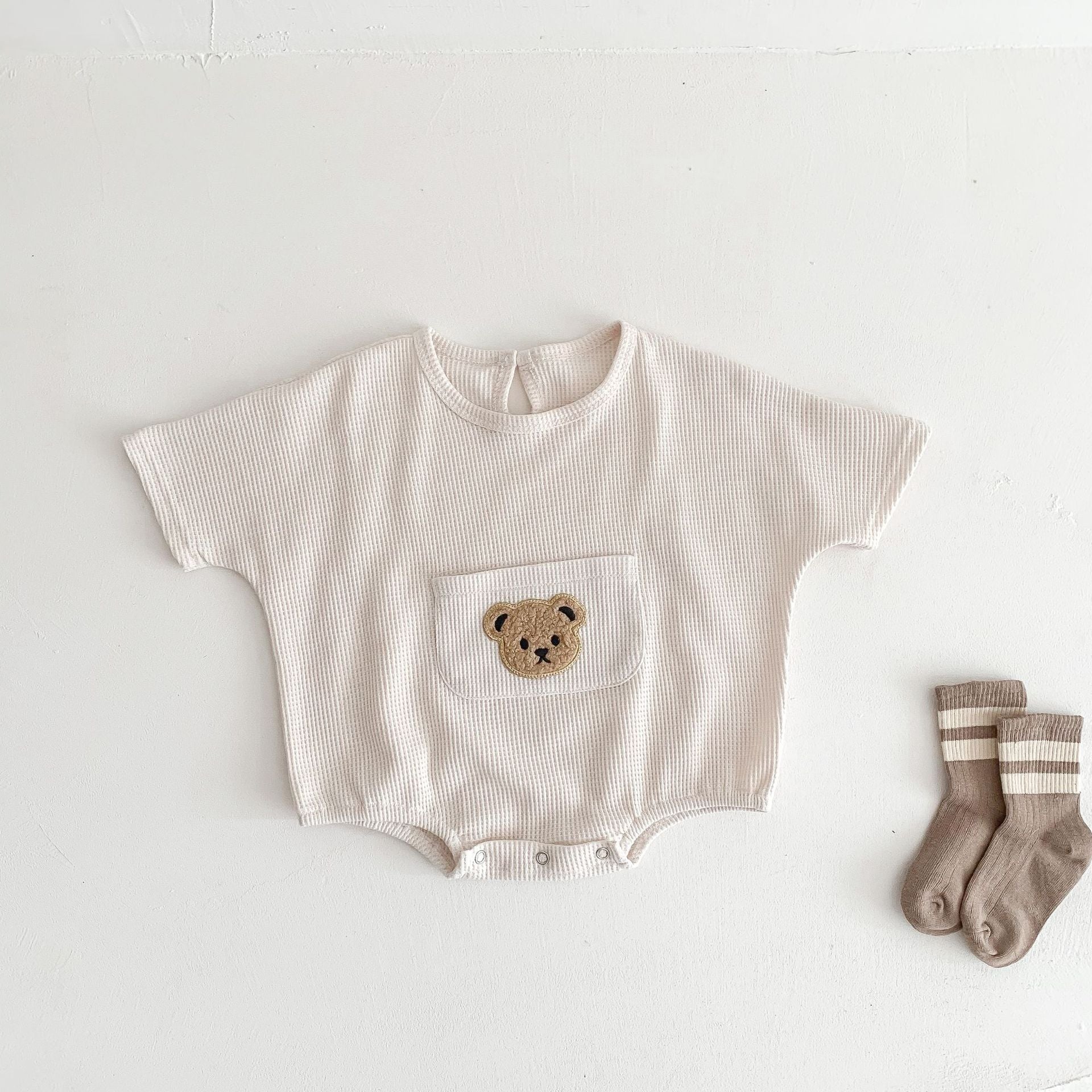 Mignon petit ours bébé manches courtes combinaison de saut