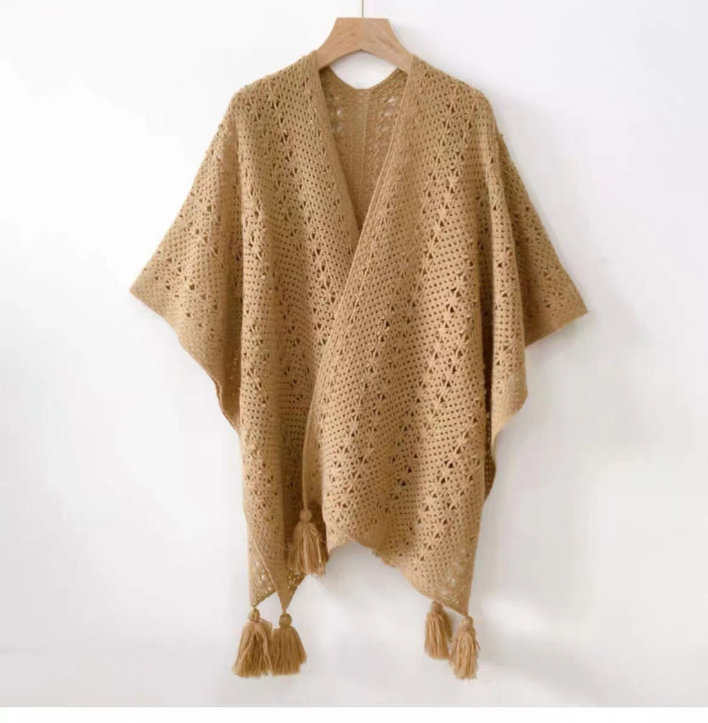 Femmes tricotées Tassel-Trimmed Open-Front Cape Pour les photos