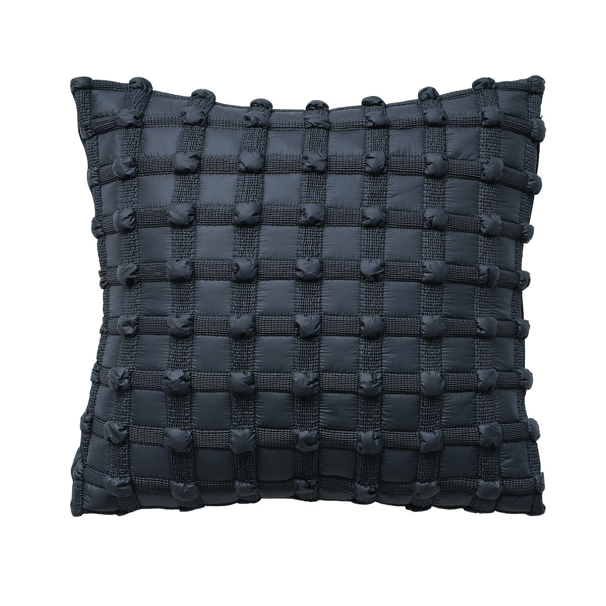 Canapé de style wabi noir et blanc avec une housse de coussin d'inspiration française légère