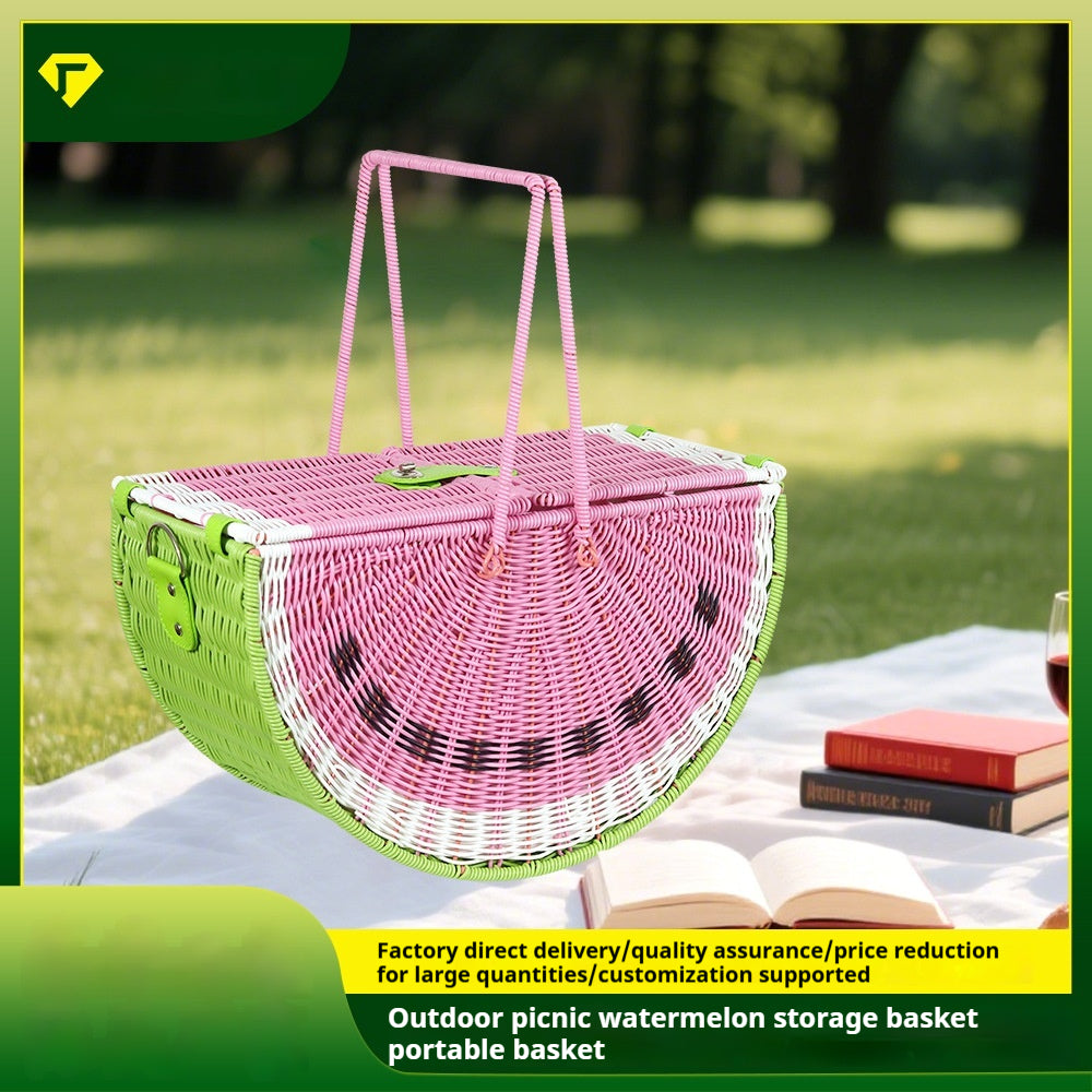 Un panier portatif polyvalent en tissage de rotin