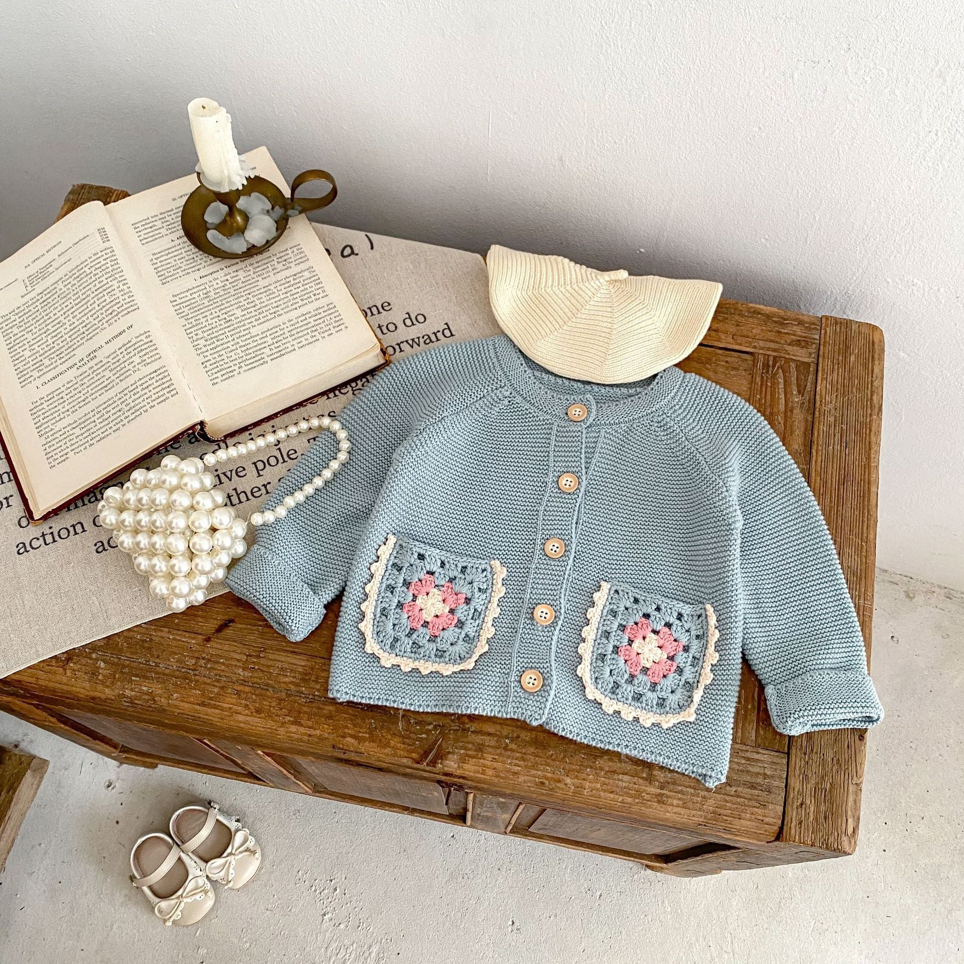 Collier rond d'enfants Sweater Cardigan main Crochet fleur Hollow manteau de poche