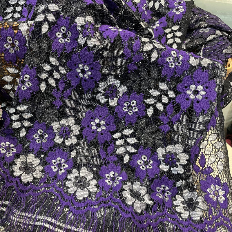 Tissu de vêtement de bord de la dentelle de couleur fixe multi-couleur, échancré