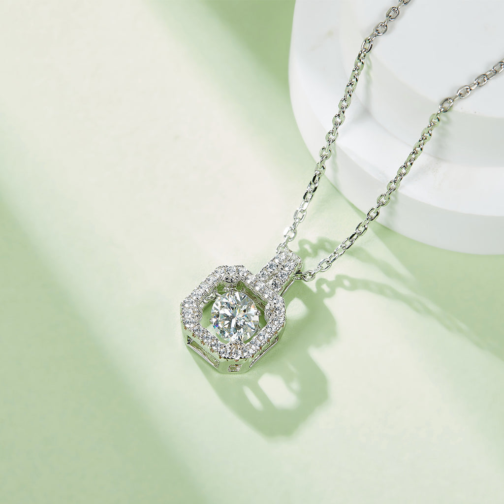 S925 Argent Sterling 0.5ct D Couleur VVS1 Moissanite Square Collier Halo 45cm Plat platine