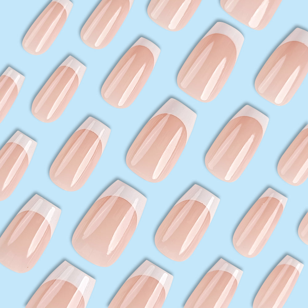 24 Stickers Nail Français Blanc Douce et Classique sont appropriés pour les filles et les femmes avec Mediu