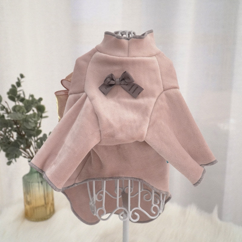 Warm sweater with adorable little water knot design