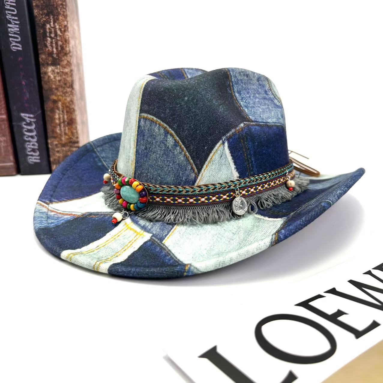 Chapeau de jazz retro décontraction couleur-bloc plat