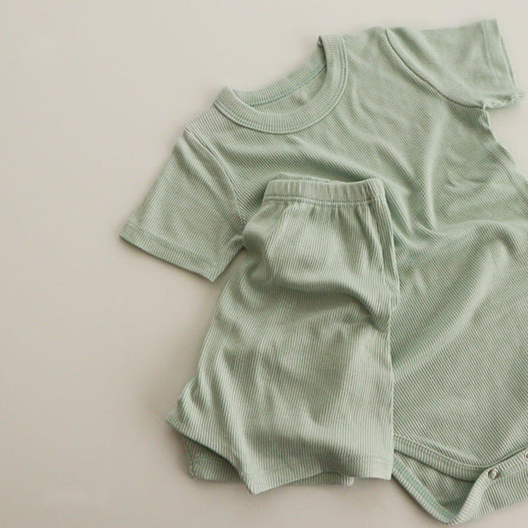 Modèle d'été pour bébé