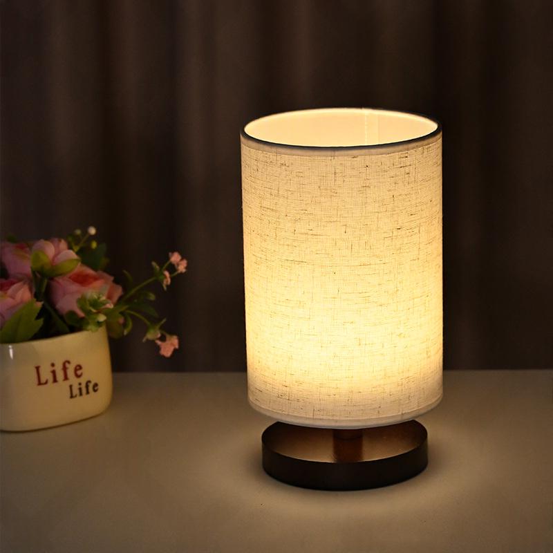 Lampe de lit en bois massif moderne de style nordique