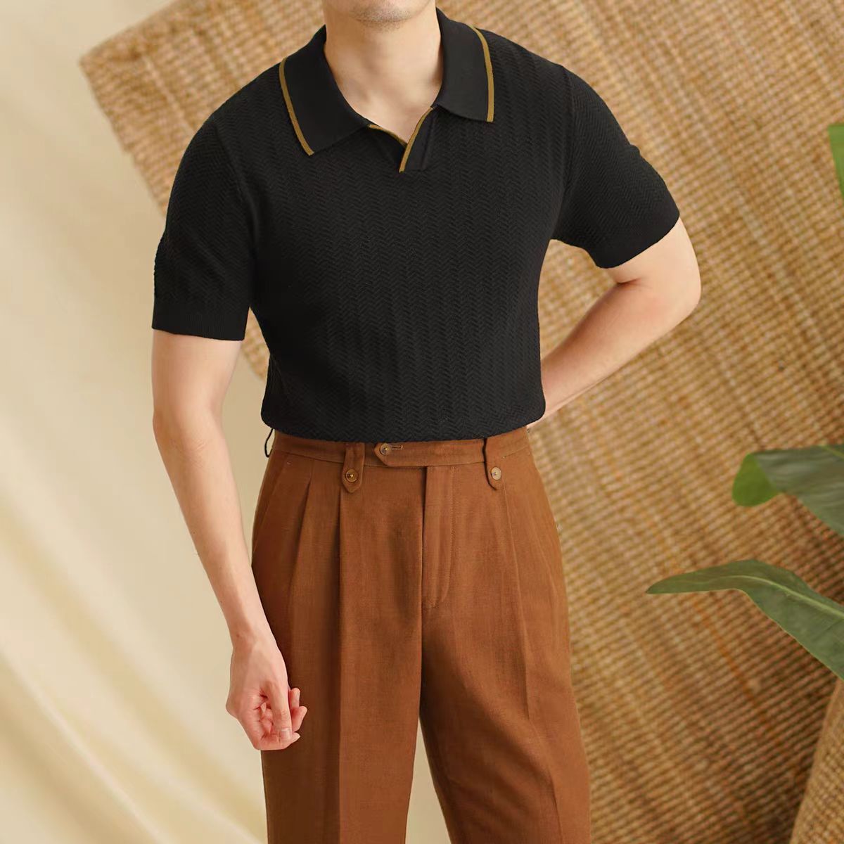 Tee-shirt tricoté à col en V, d'été mince