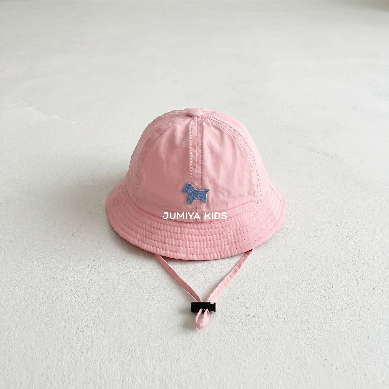 Chapeau bébé Fisherman avec petite broderie spade pour la protection du soleil