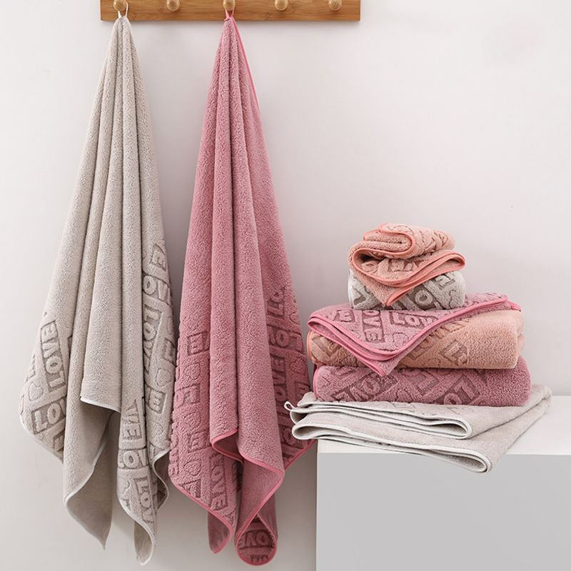 L'ensemble de serviettes de bain Jacquard Coral est plus absorbant et ultra doux pour le séchage Hai