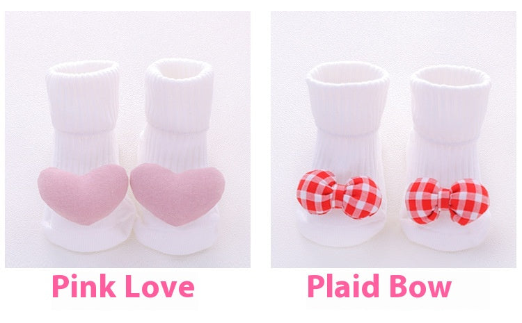 Bébé nouveau-né double aiguille anti-dérapant ne se sent pas serré avec les chaussettes de chambre pieds