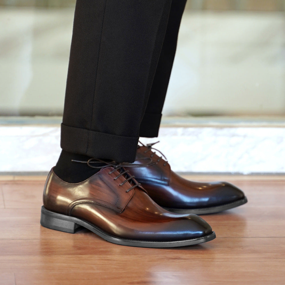 Chaussures en cuir à bout carré avec motif de grain de bois