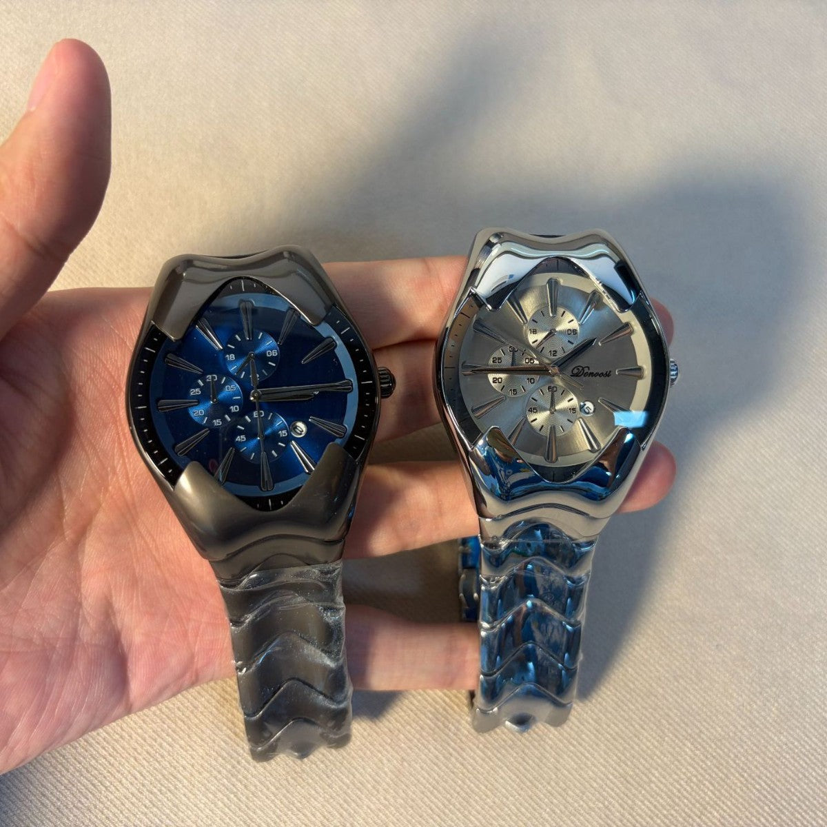 Montres avant-garde de style Y2K personnalisées en usine