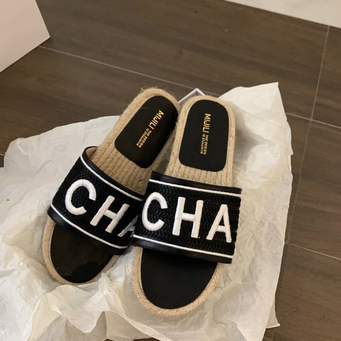 Femmes Fée Style Flat Slippers Summer Outdoor Fashion One Strap Sandales pour la robe
