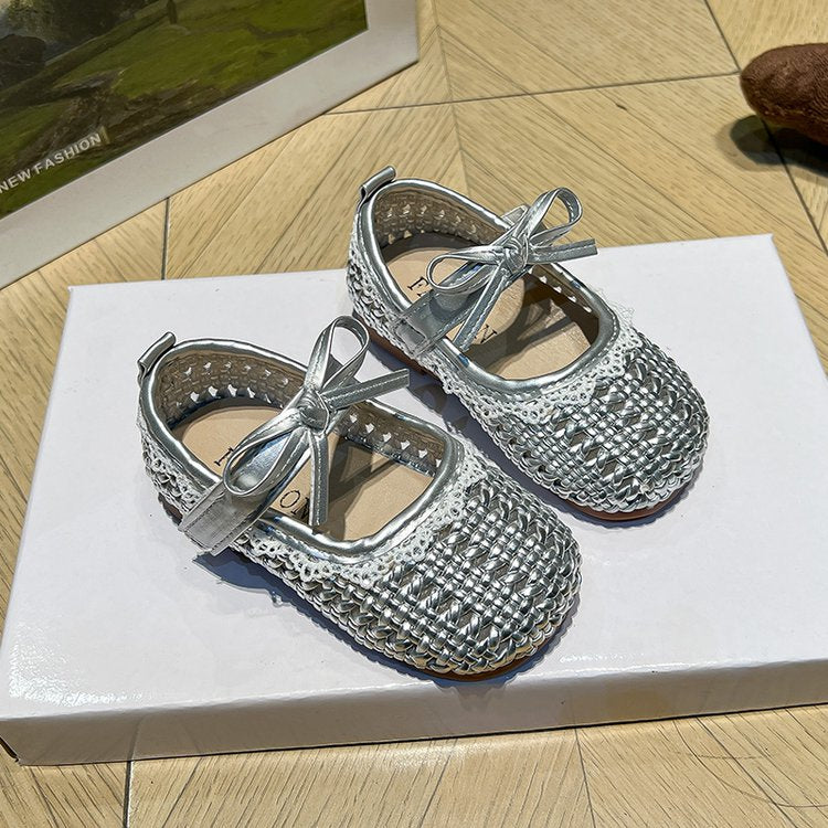 La mode des enfants Hollow Princesse Chaussures Summer Style Filles' Soft Bottom Hollow Baotou Lit
