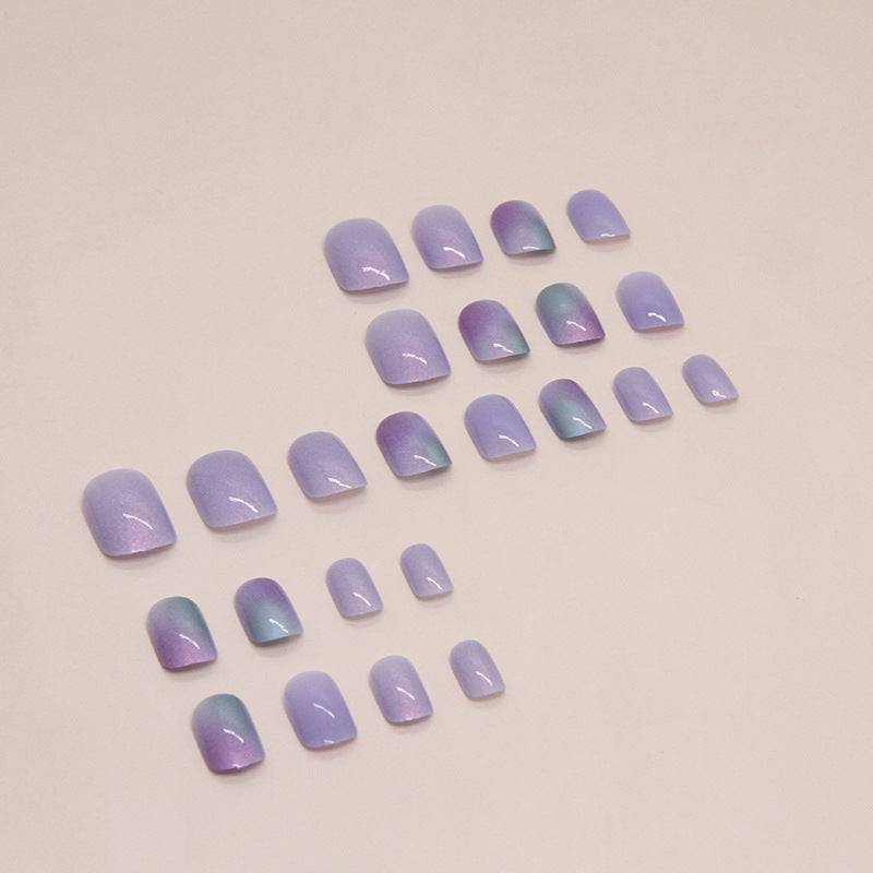 Faux ongles Aurora éblouissants Manucure courte 24 pièces