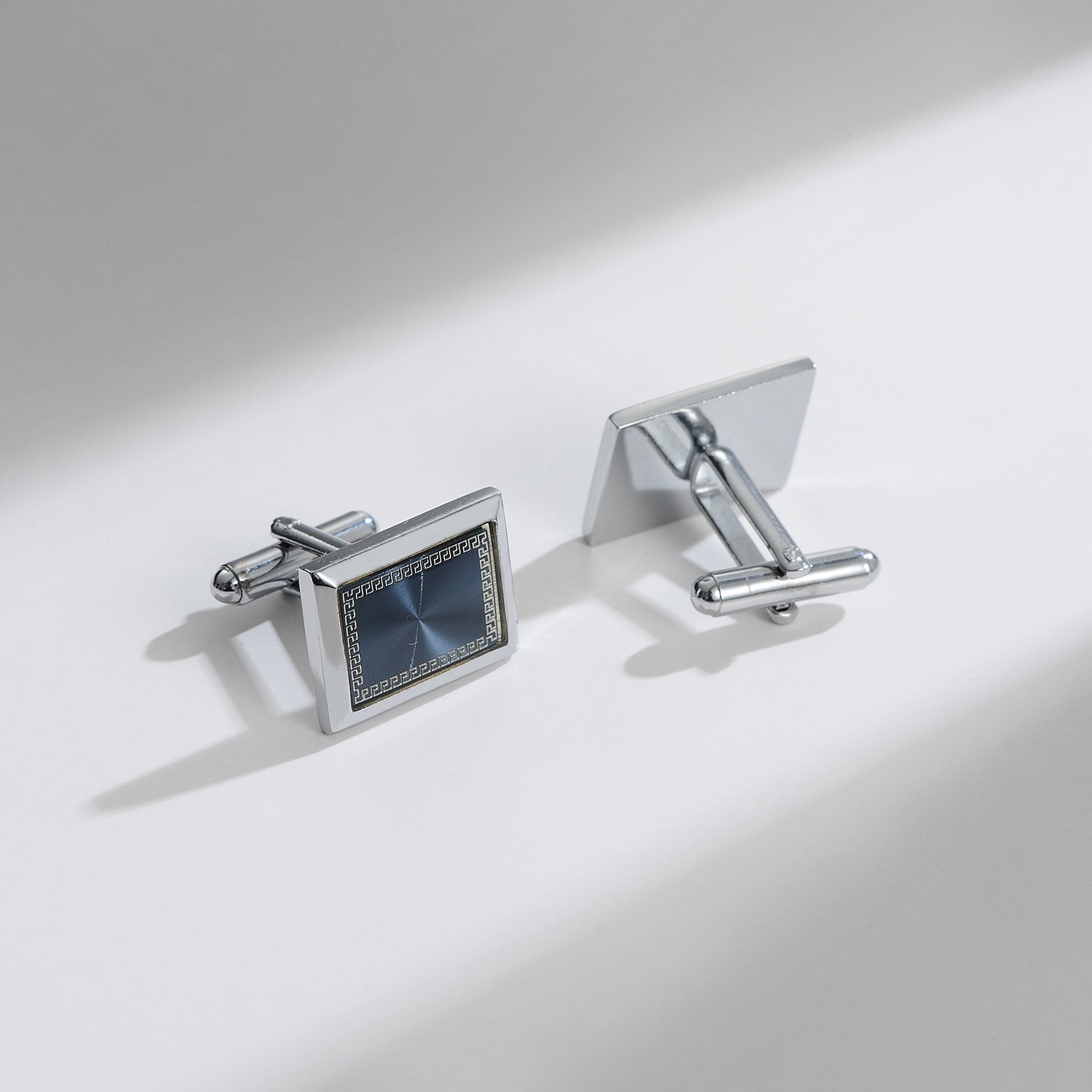 Daily Darcy Retro Patch Cufflinks en cuivre