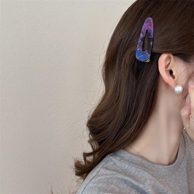 Clip latéral simple Clip à cheveux sur Internet