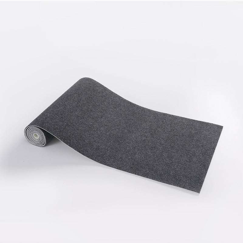 Couper pour s'adapter aux tapis autocollants
