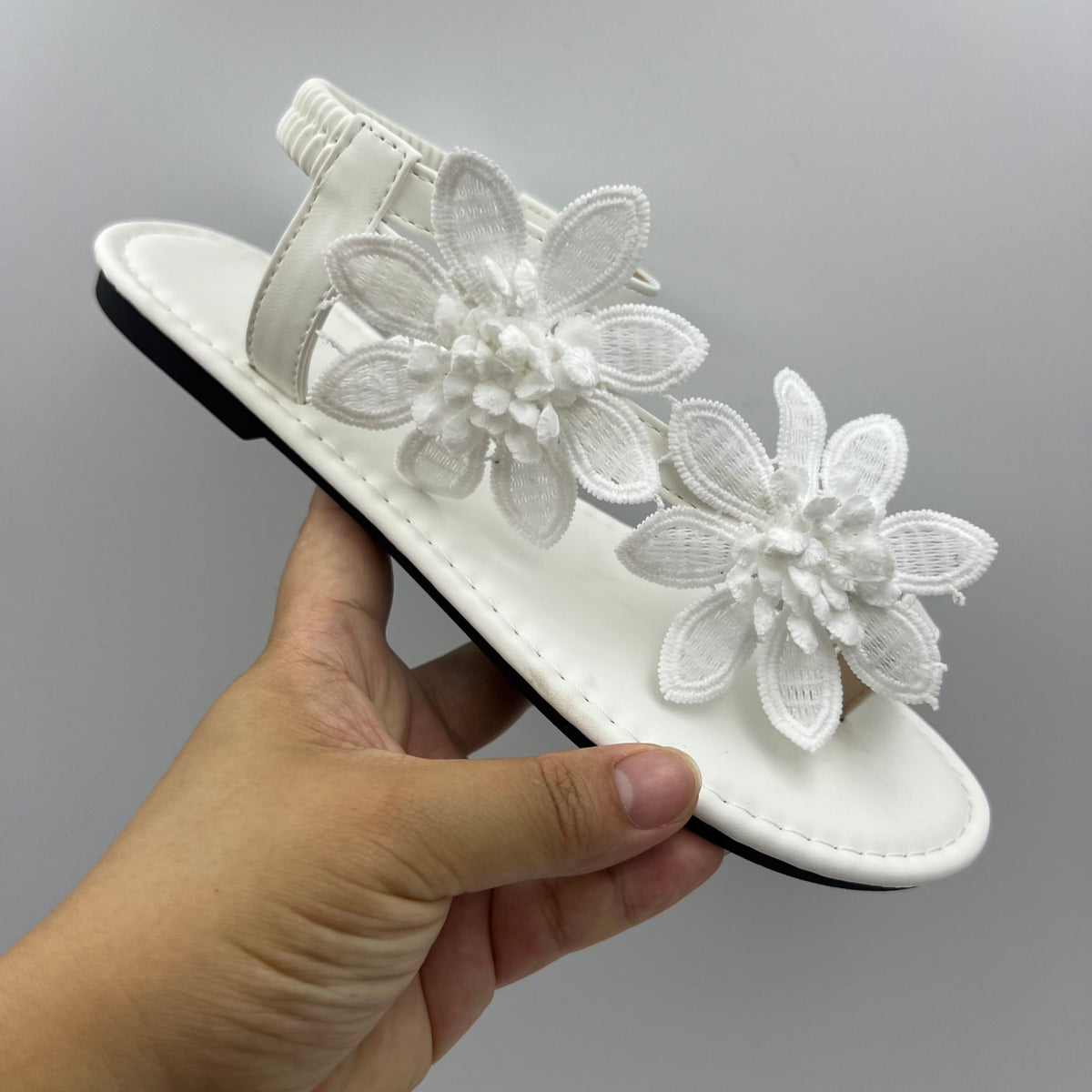 Sandales plates de broderie florale européenne pour femmes