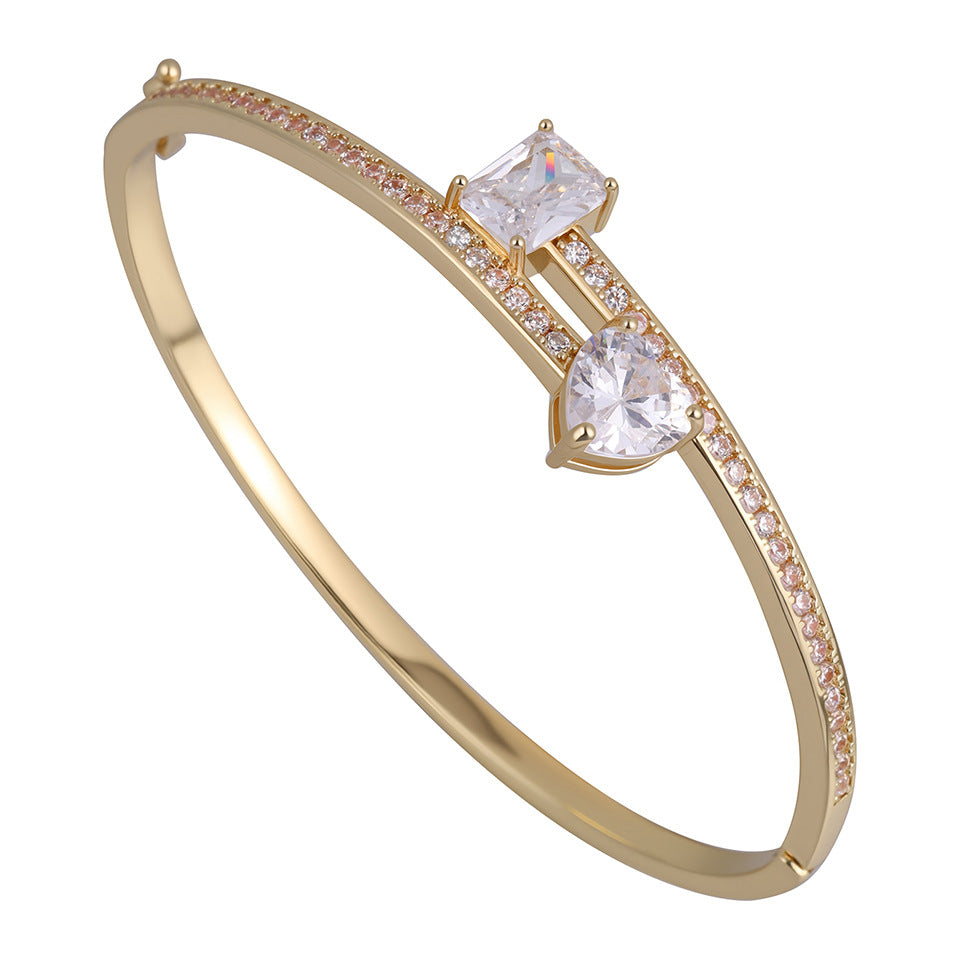 Les femmes Dual Four Leaf Clover Open Cuff Bangle