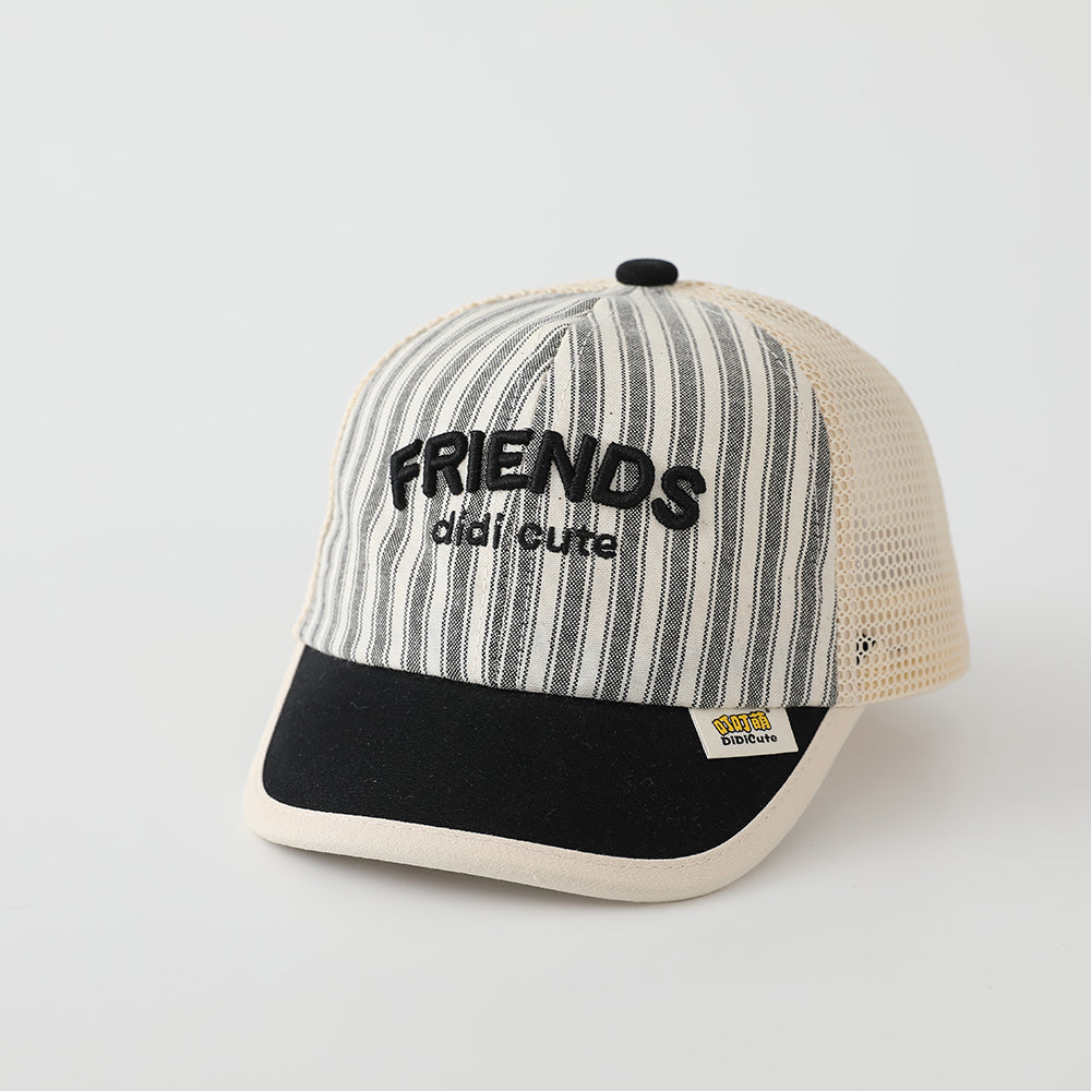Chapeau d'été avec brim réglable velcro