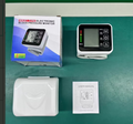Black Smart Wrist Blood Pressure Monitor avec mesure automatique et annonce vocale