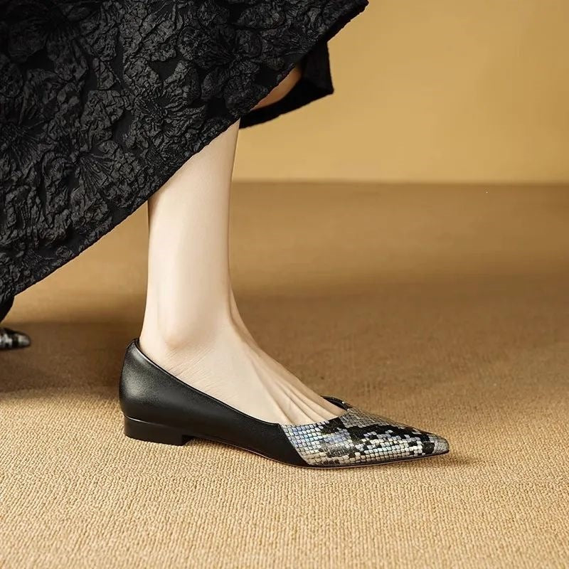 Mules de serpent confortable léger avec un orteil souple et pointu