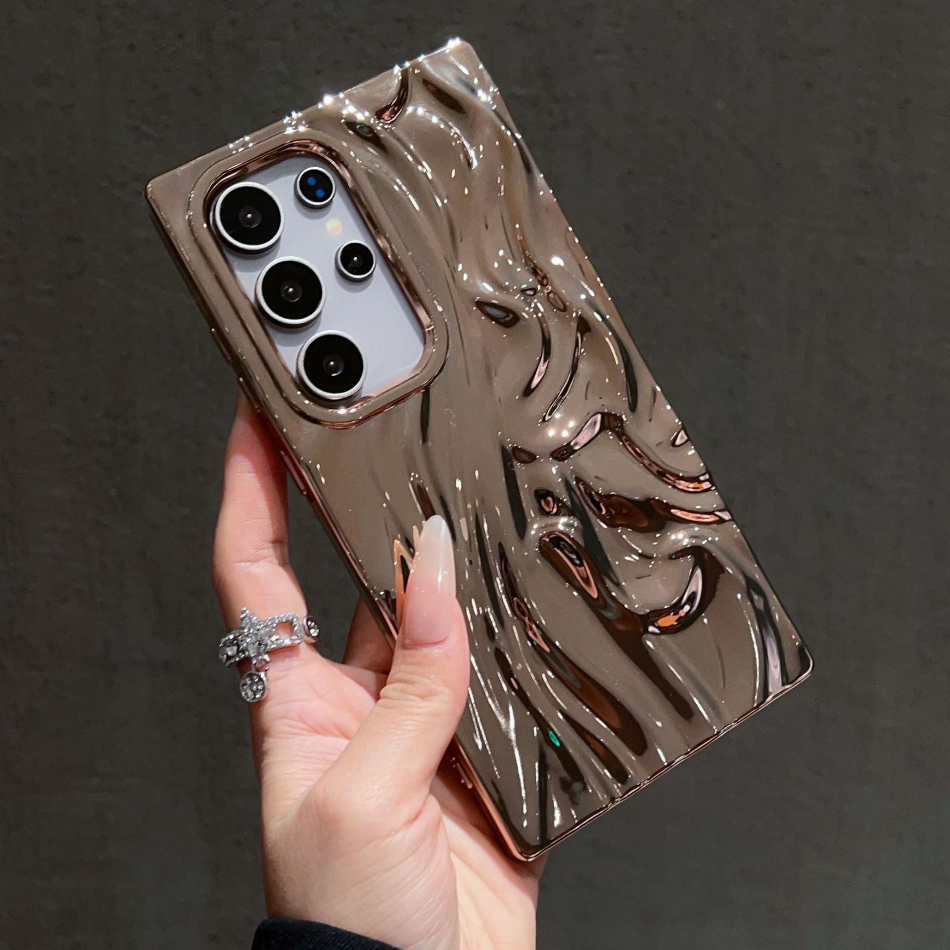 Étui de téléphone à électroplaquage en trois dimensions
