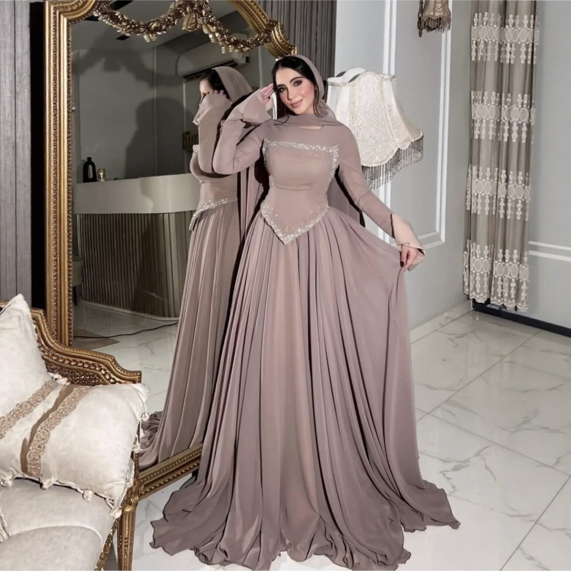 Élégante robe du soir à manches longues en Strass