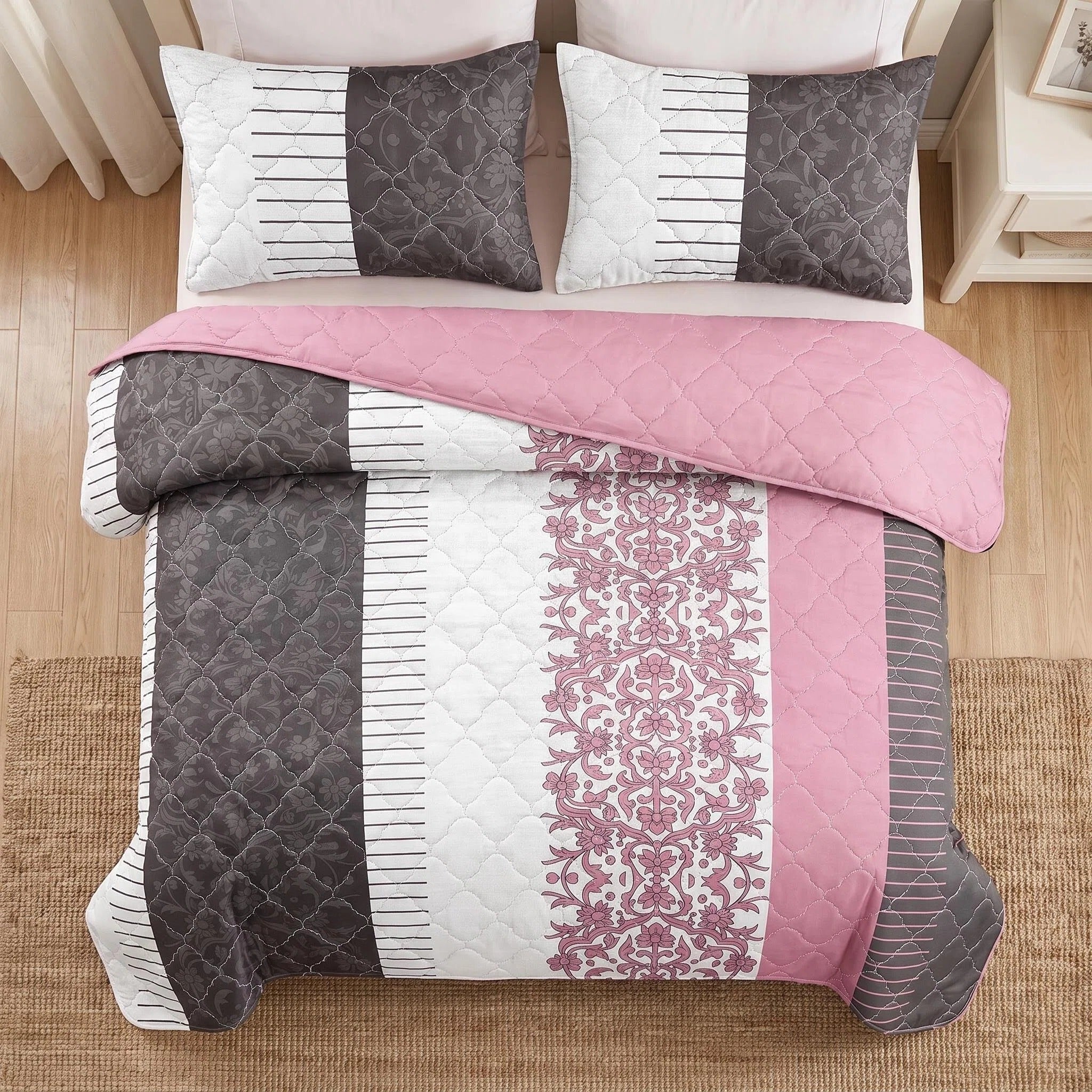 3-Piece noir blanc et rose Floral couvre-lit matelassé pour le roi de Californie